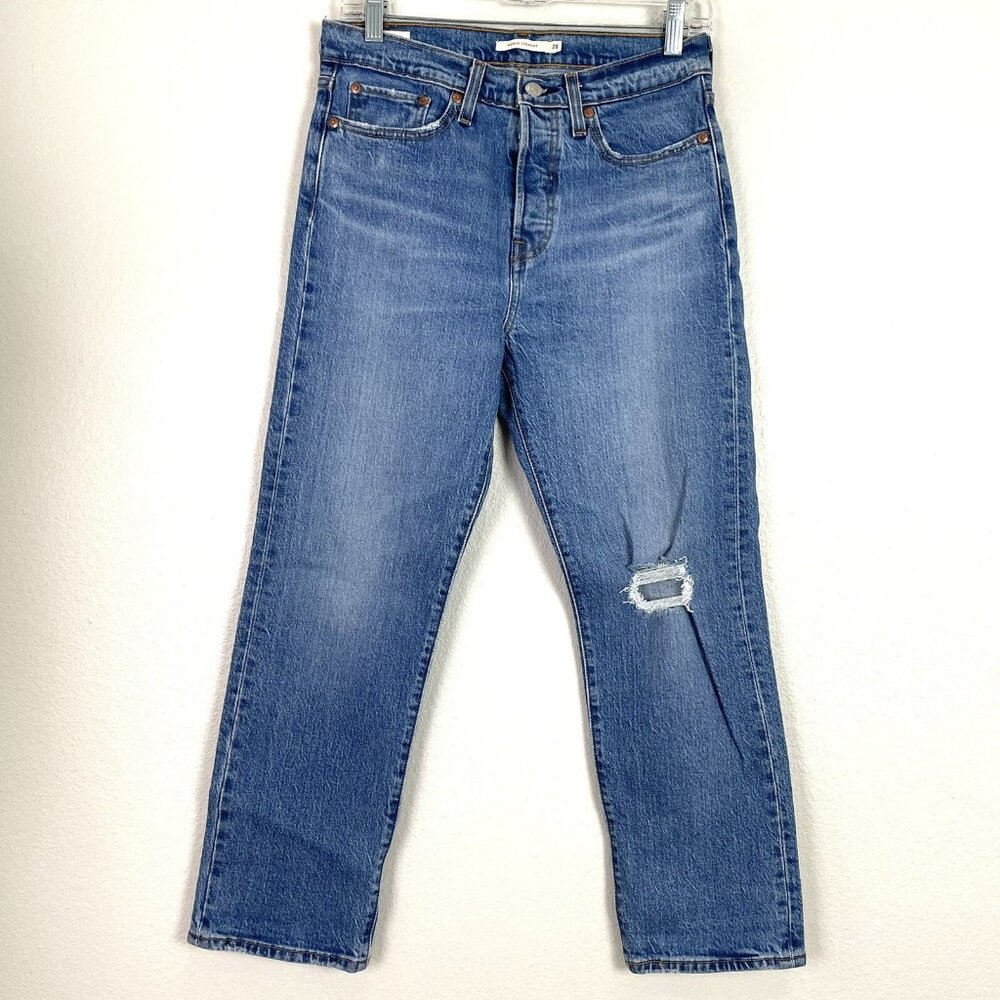 Levis Womens 28 Wedgie Straight BIG E Button Fly High Waist Jeans Medium Wash‎